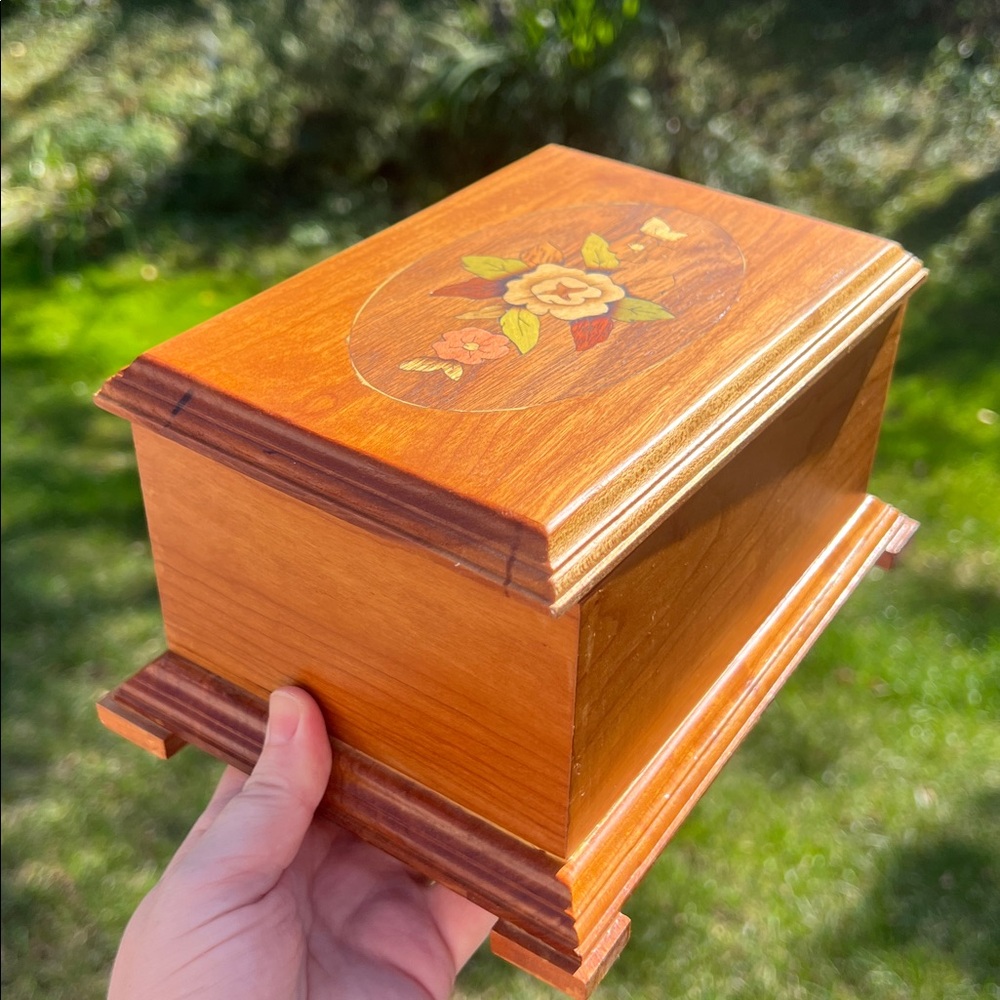 Vintage Italian Inlaid Wood Treasure Casket Storage Box Handmade Cedar 1970s